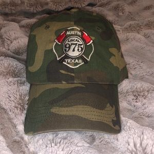 Camo mens hat. Never worn